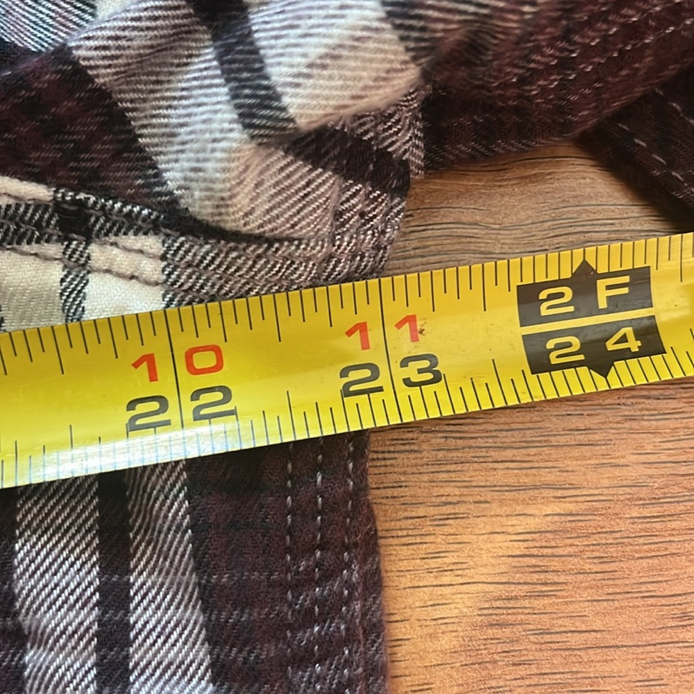 New Carhartt button down hooded shirt - Picture 14 of 16